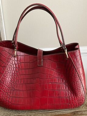 Dooney & Bourke - red crocodile embossed leather bag
